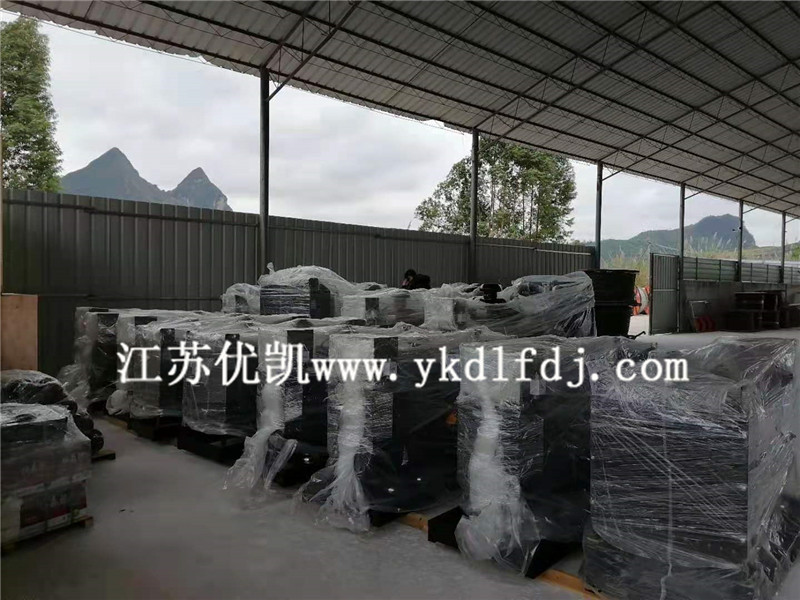 2020年12月3日，12臺上柴發(fā)電機(jī)組一批交付某項(xiàng)目工程使用