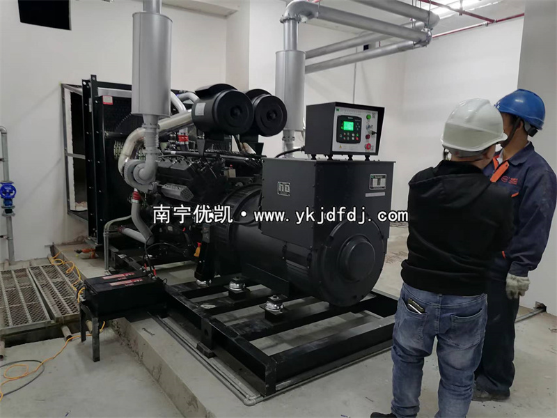 2023年11月17日，河池宜州項目550kw凱普柴油發(fā)電機(jī)組安裝調(diào)試