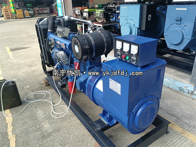 2025年7月25日，來賓項(xiàng)目120KW柴油發(fā)電機(jī)組試機(jī)并發(fā)貨