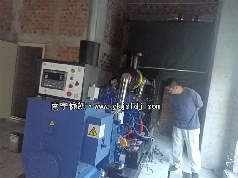 2025年10月13日，平果項(xiàng)目200KW柴油發(fā)電機(jī)組安裝完成